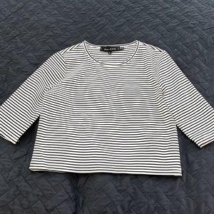 Like New The Fifth crop top!